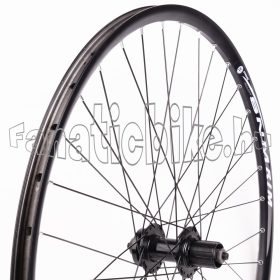   Hátsó kerék 27,5 (584mm) szegecselt duplafalú fekete alu abroncs, tárcsás, csapágyas kazettás gyorszáras fekete alu agy fekete küllő