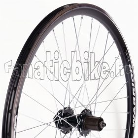   Hátsó kerék 26” (559mm) duplafalú fekete alu abroncs, tárcsás kazettás gyorszáras fekete alu agy